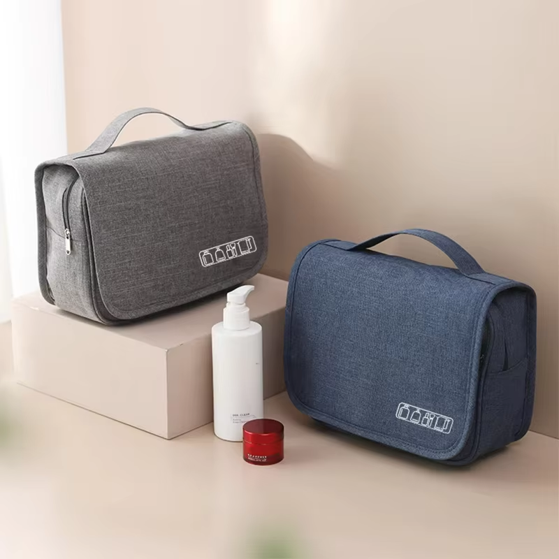 ONEIDA · Toiletry Travel Kit